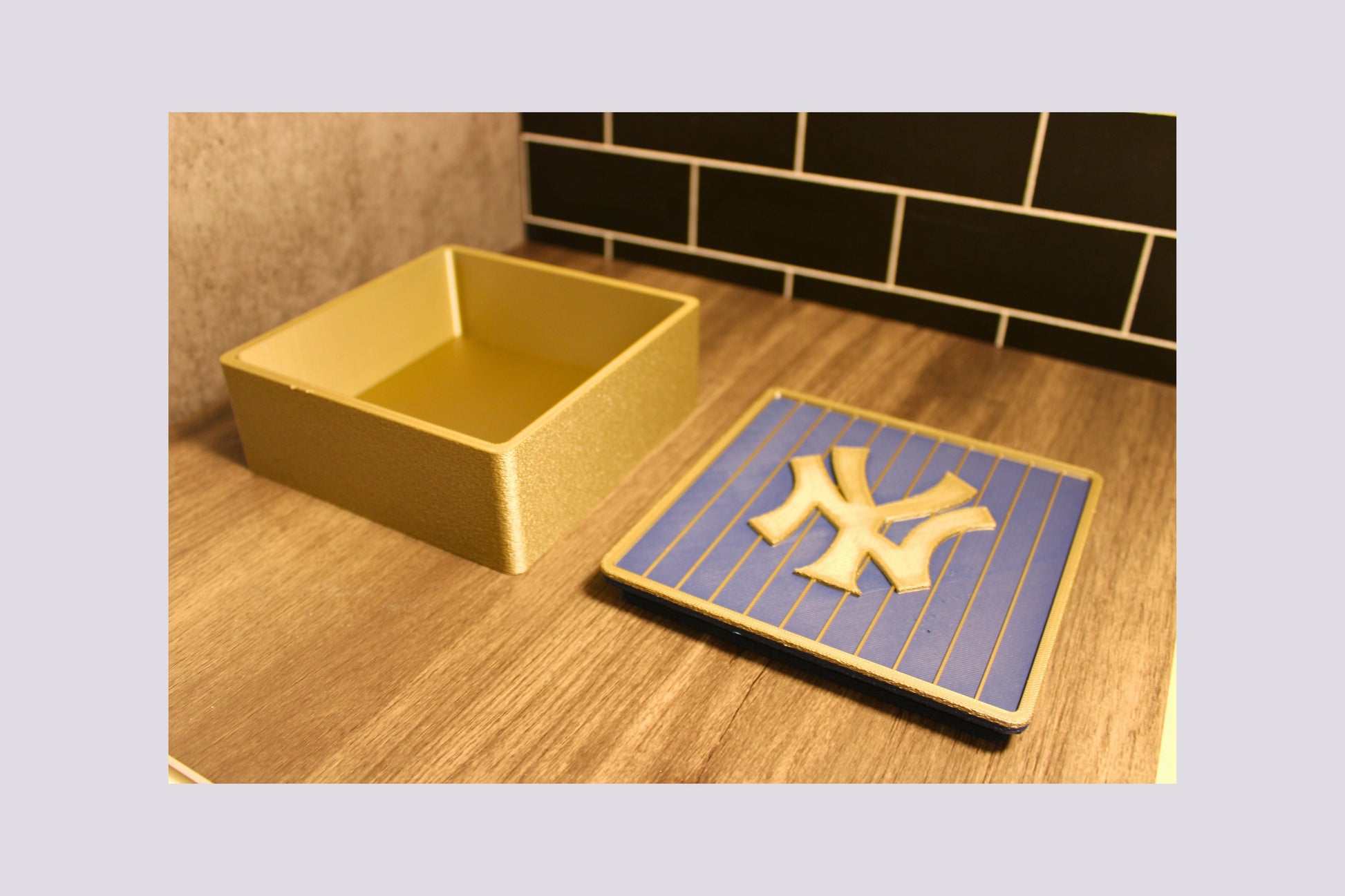 NY Yankees 3D Decorative Box. Blue and Iridium Gold Colored. Tiki-Taka3D