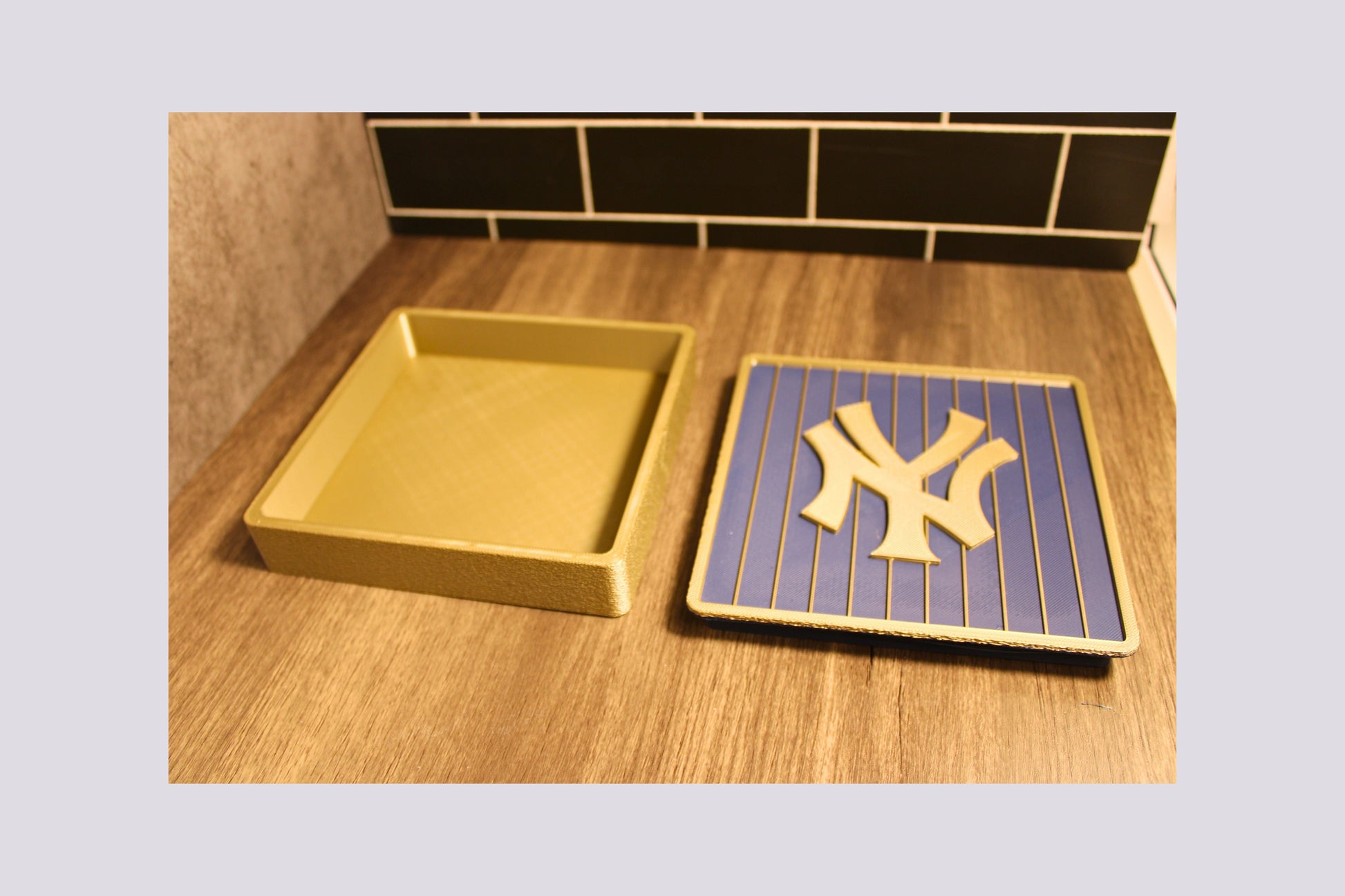 NY Yankees 3D Decorative Box. Blue and Iridium Gold Colored. Tiki-Taka3D