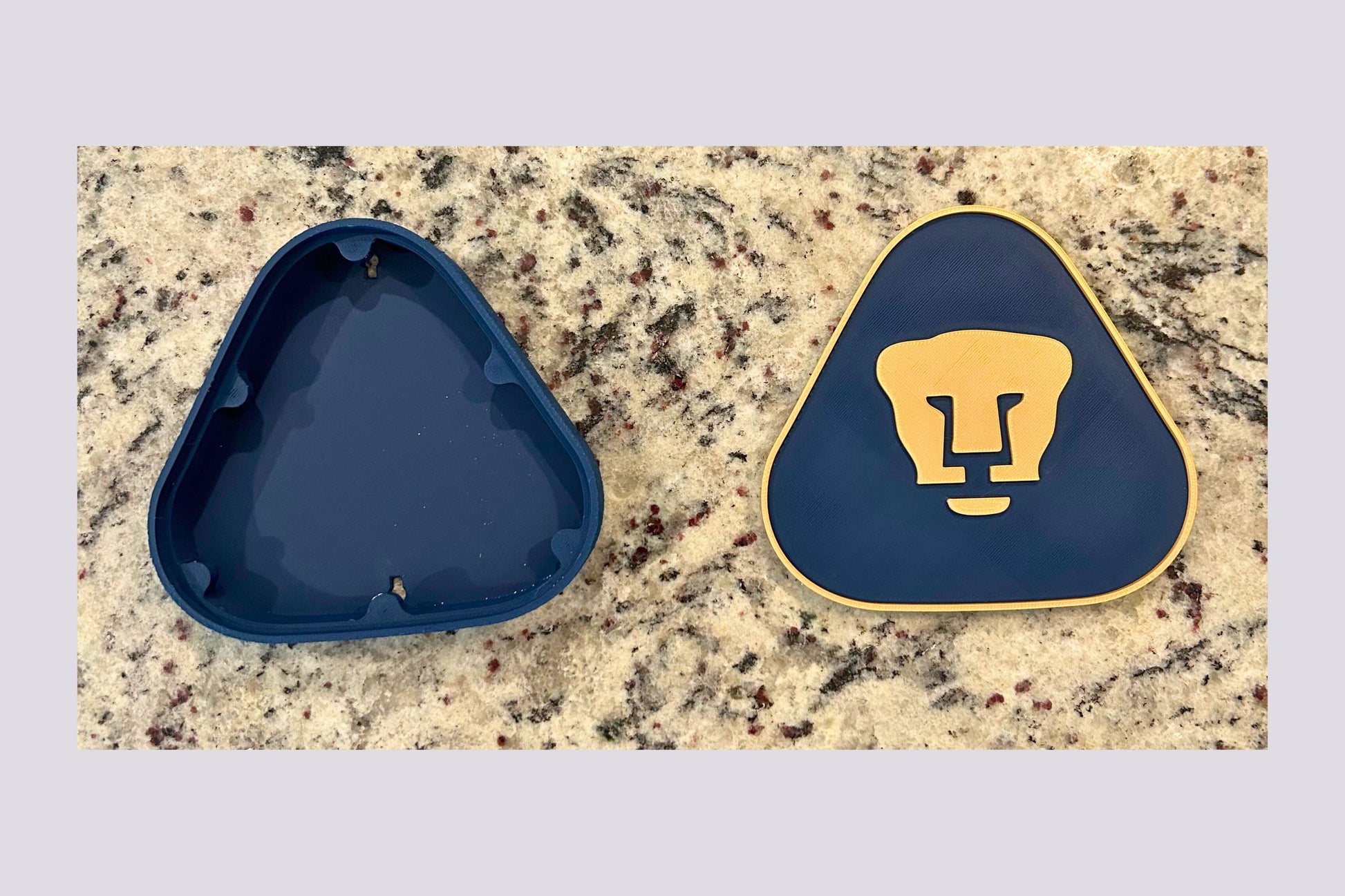 Pumas UNAM 3D Decorative Box | Universitario Soccer Shield | Customizable NFC | Handmade Mexican Fan Art| Mancave Sign Tiki-Taka3D