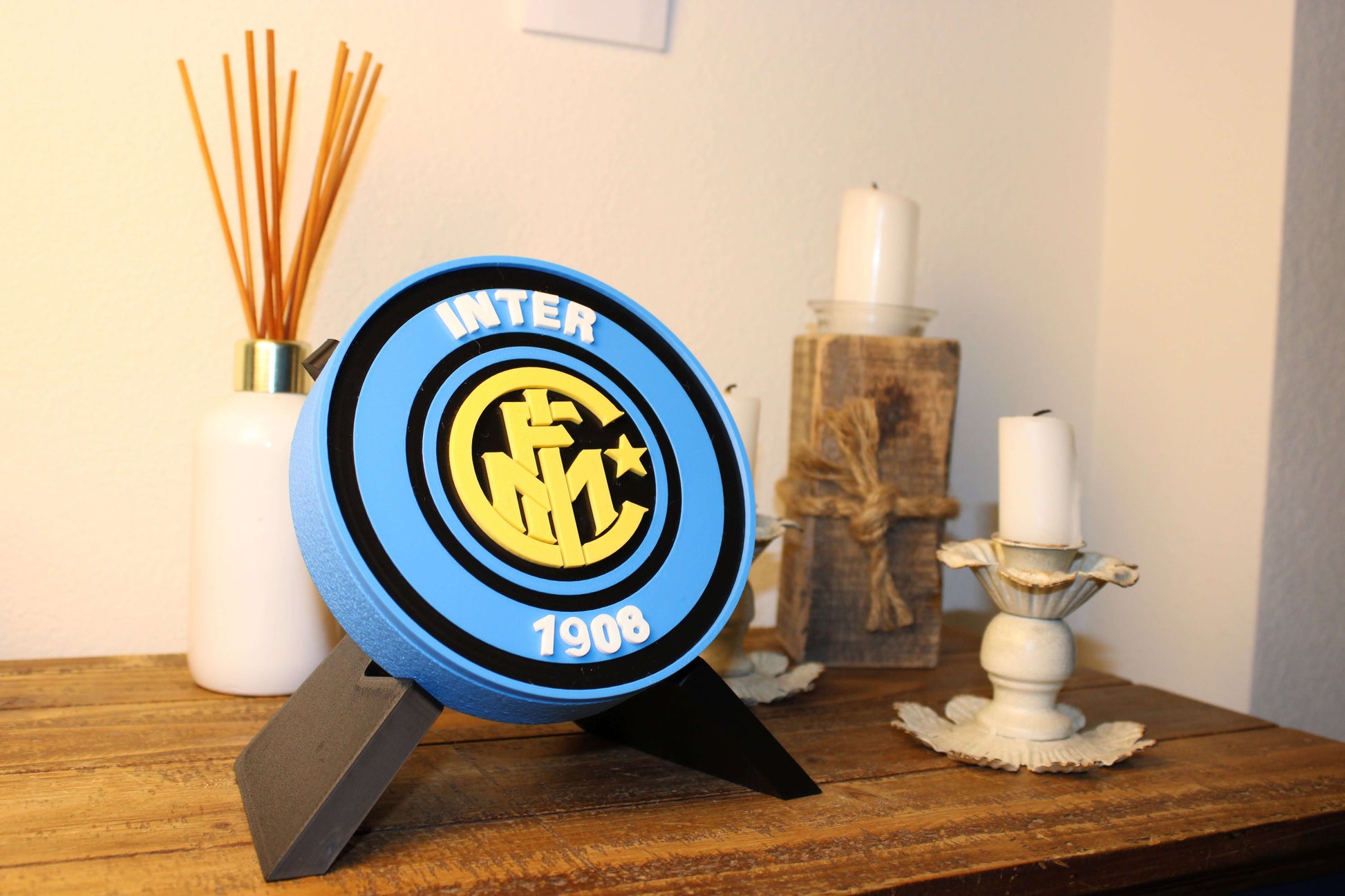 Retro Inter Milan 3D printed emblem in vibrant colors, perfect custom decor for passionate Nerazzurri fans.