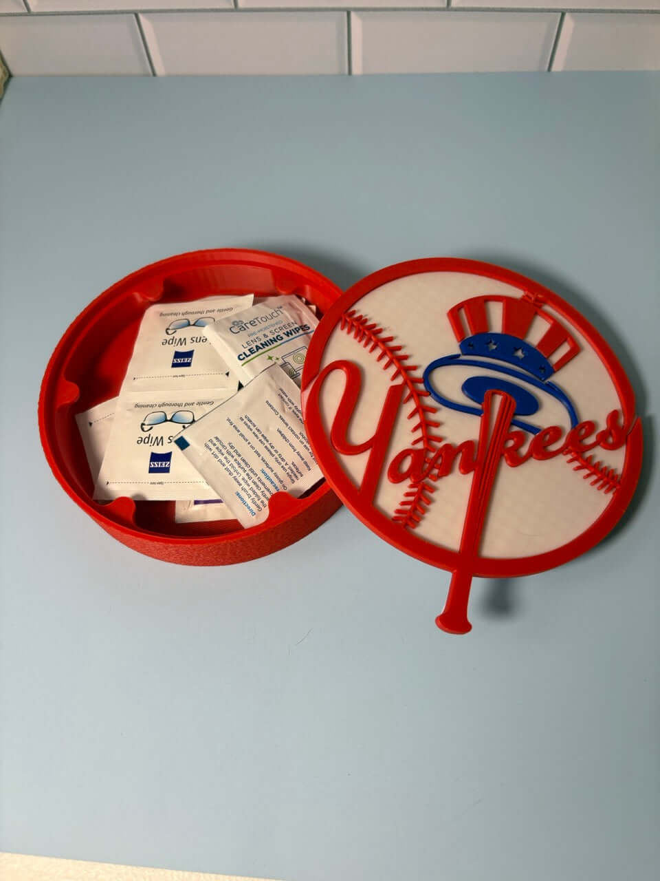 Customized New York Yankees 3D Decorative Box: Unique MLB Baseball Fan Gift for Sports Decor Tiki-Taka3D