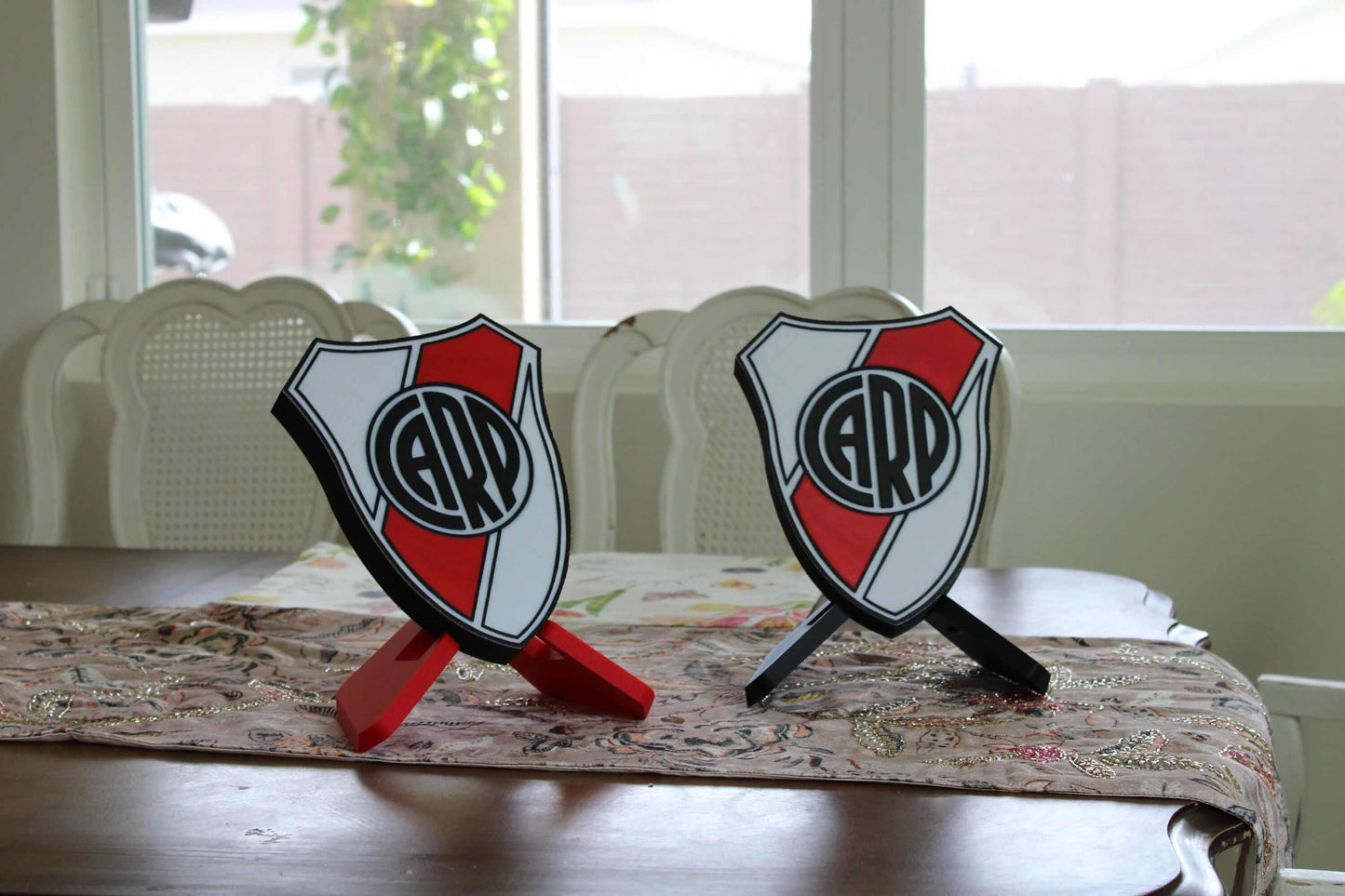 Vibrant 3D printed River Plate plaques showcasing iconic club colors—unique desk decor for soccer fans and coaches.